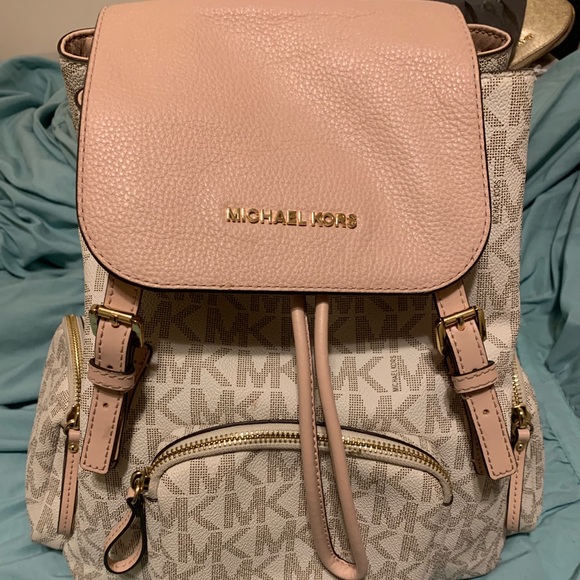 michael kors beacon medium nylon backpack
